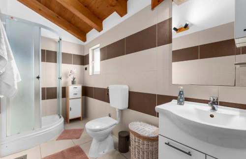 The Village - Foto 32