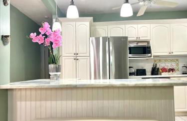 Tango Mango House with Private Hot Tub - Foto 37