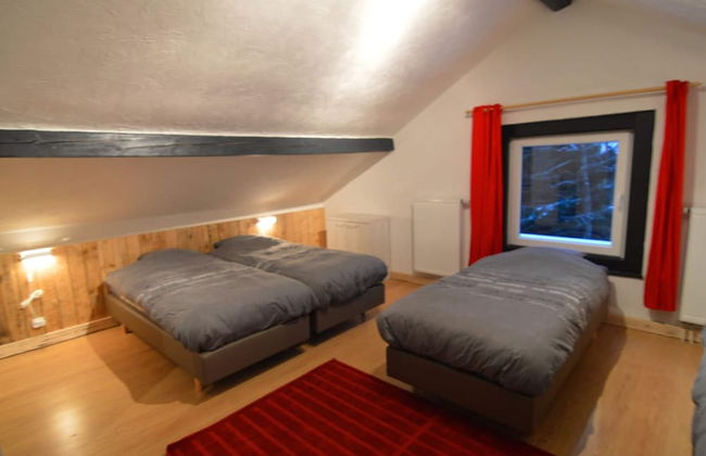 Sourbrodt Stay With Pool - Photo 2