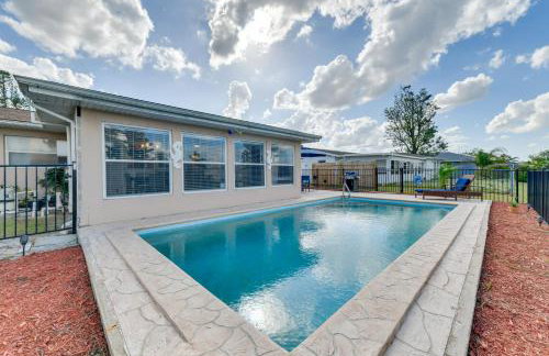 Family Friendly! Games! Waterfront North Port Home - Foto 27
