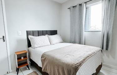 Novo Apto em Condomínio Fechado c/Ar e Elevador - Foto 8