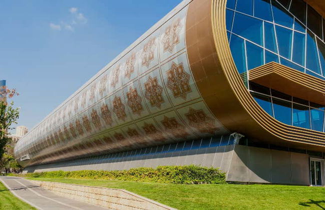 Visite privée du Musée d'Histoire de l'Azerbaïdjan et du Musée National du Tapis - Photo 1
