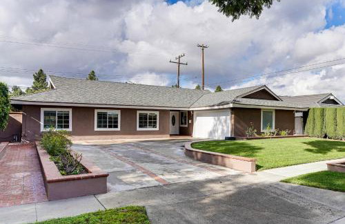 5 Mi to Anaheim Convention Center Retreat with Yard - Foto 2