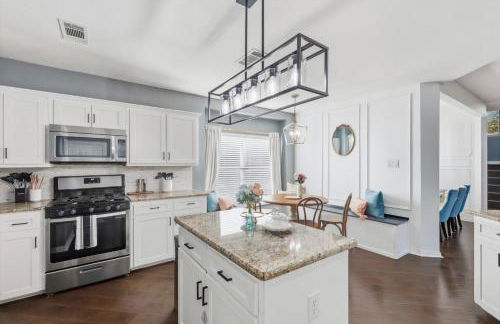 Parisian-Inspired 5-BD w Pool Playground Cinema - Foto 19