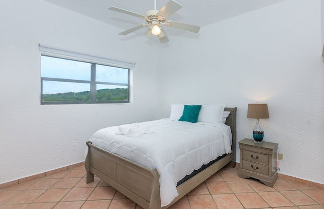 Pineapple Villa 142 2 Bedroom Condo by RedAwning - Foto 5