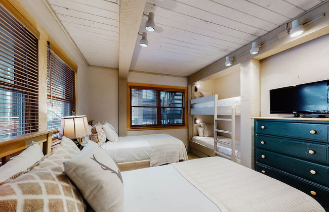 Top of the Village - Foto 2