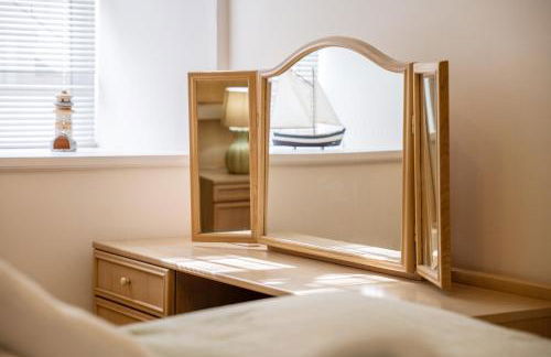 Coastal Escape with Balcony & River Dart Views - Foto 18