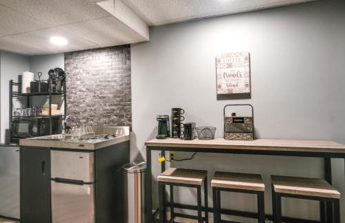 Quaint Forest Heights Unit about 9 Mi to Downtown DC - Foto 13