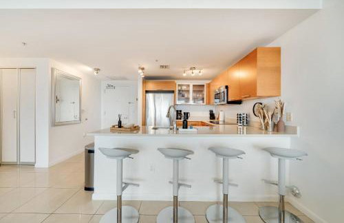 Palm Place Heart of Miami with Parking Pool and Gym - Foto 16