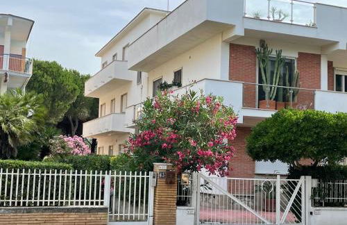 Dove il tramonto incontra il mare, attico panoramico a due passi dalla spiaggia - Foto 2