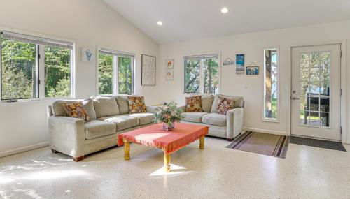 Lake Champlain Retreat with Grill, Fire Pit! - Foto 4