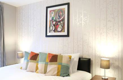 Spacious 4 Bedroom Home with Garden in Bedford - Foto 60