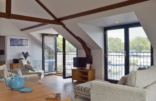 Derby's Loft - Photo 1