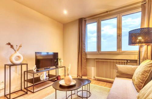 Le Panoramique - Grand T2 métro B Oullins - Foto 24