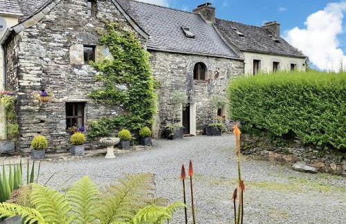 Priory at Kergudon Gîtes, Family gîte with pool - Foto 3