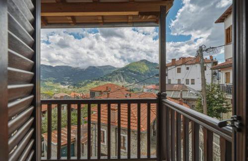 Metsovo Fireplace Retreat 2 - Photo 35