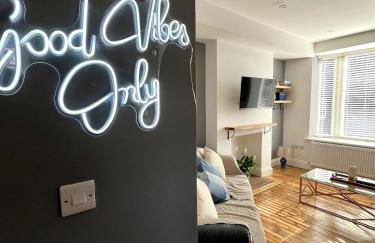 FRESH Flat in Leek, Staffordshire - Photo 1