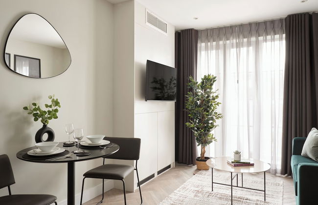 Commercial Road Serviced Apartments - London City East - Photo 7