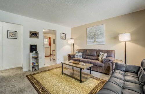 Alder Nest Cozy Retreat w Fire Pit & Workspace - Foto 1