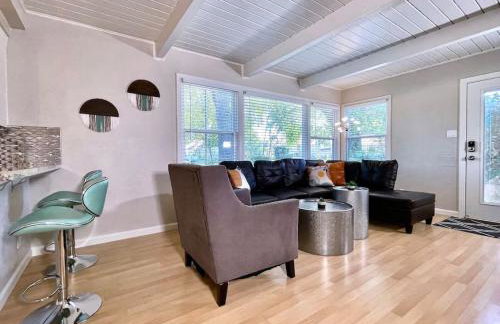 Uniquely styled home minutes to Downtown Sac! - Foto 5
