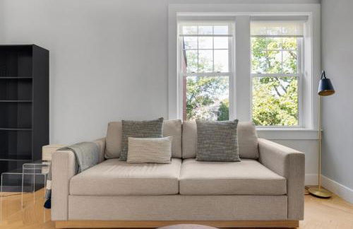 Blueground Baldwin washer nr Fresh Pond BOS-1240 - Photo 2