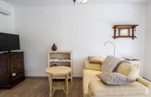 Séjour au cœur de la Dordogne avec piscine et terrasse - FR-1-616-260 - Foto 2