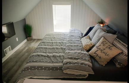 Family Home with Private Pool Yard Only 24 Mi to Disney - Foto 54