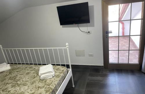 Villa Lidia & Attico degli artisti, free pets , giardino recintato e attrezzato - Foto 80