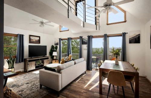 Splendid Mountaintop Cabin Retreat near South Branch Potomac River in West Virginia - Foto 3