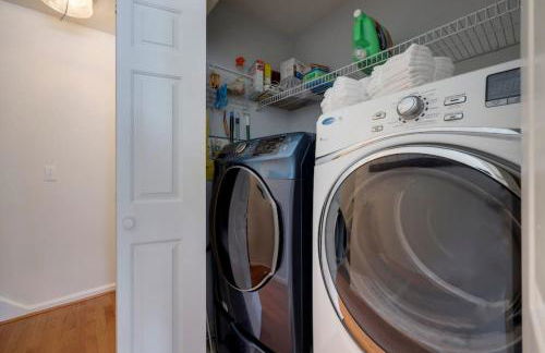 Game Room Fenced backyard Sleeps 10 Fire Pit - Photo 36