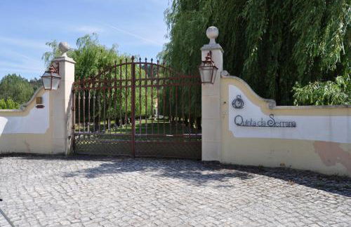 Quinta da Serrana - Foto 1