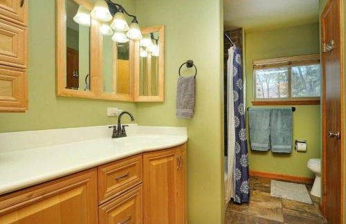 Fantastic Mountain Cottage with a Hot Tub on Beautiful Chalk Creek in Nathrop, Colorado - Foto 17