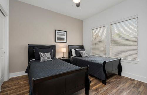 The Oasis - Modern 3BR Near Downtown - Med Center - Stadiums - Foto 33