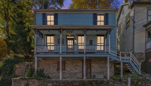 High Street Retreat - Photo 3