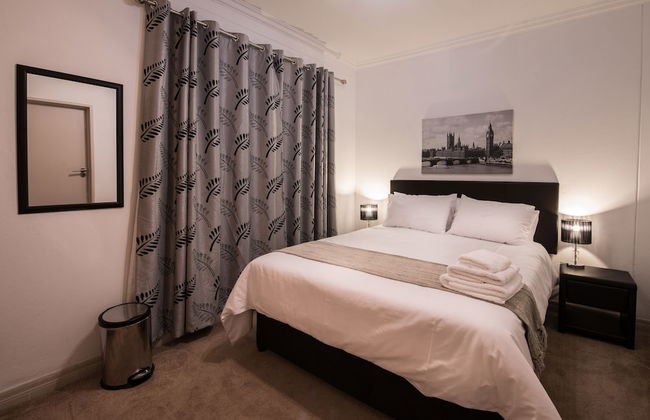 Prestige Apartment Sandton at Westpoint - Photo 8