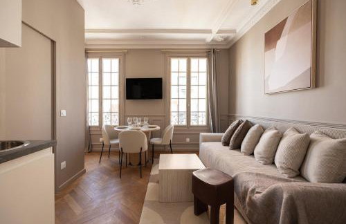 Elegant air-conditioned apartment with separate bedroom - Foto 13