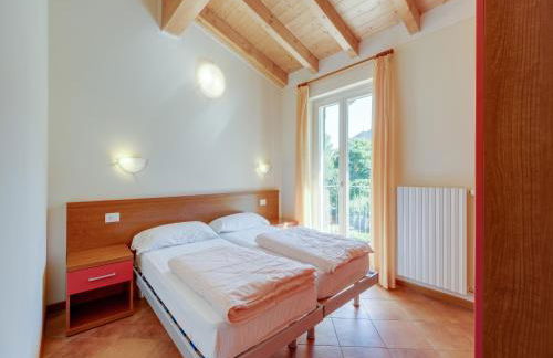 Spacious apartment in Idro with shared pool - Foto 112