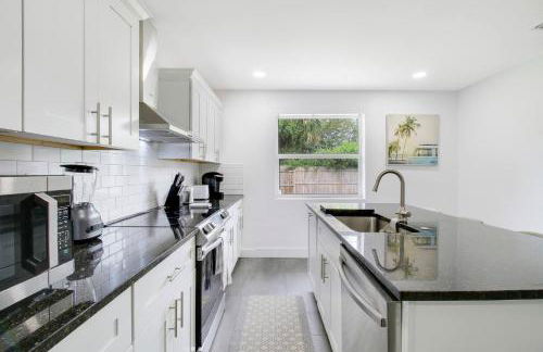 3BR Near Peanut Island | Events, Grill & Games - Foto 38