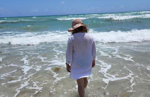 Stylish 2BR Villa full kitchen 10 mins from Beach - Foto 2