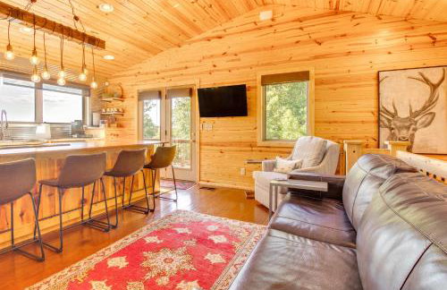 Mountain Home Cabin Rental with Fire Pit! - Foto 6