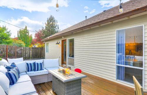 Near Shops and Cafes Beaverton Haven with Luxe Decor! - Foto 34