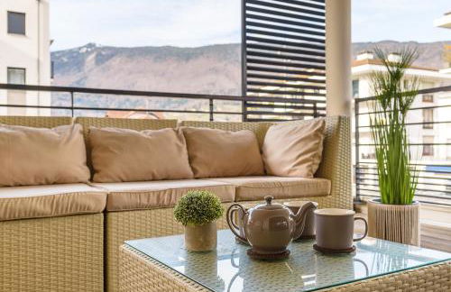 Les Balcons de la Suite - coeur de village, terrasse - Photo 16