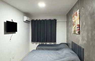 Apartamento Novo, Confortável, Lazer e Estacionamento, Rápido acesso aos pontos turísticos - Foto 18