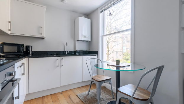 Fantastic Earls Court Flat - Photo 3, Exterior