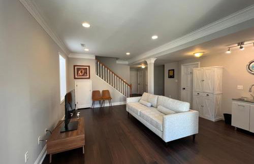 25 - Luxury 3 BR 1 and half Baths, Lower Level Unit, and Nonsmoking - Foto 39