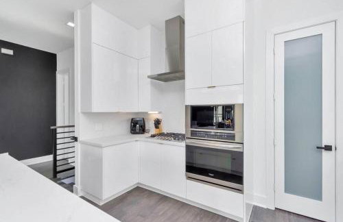 The Suite Spot! Downtown Skyline Views! Sleeps 12 - Foto 19