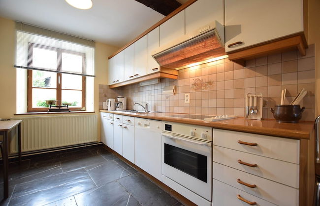 Cozy Weris Cottage Retreat - Photo 7