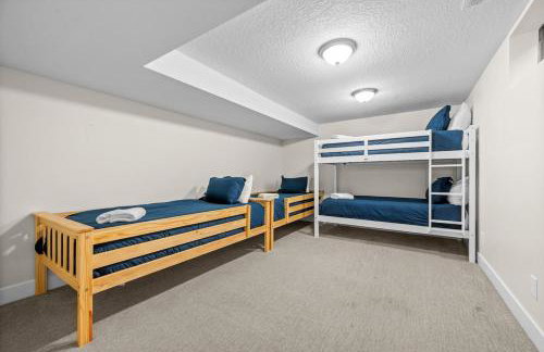 Ski Resorts & DT, Hot Tub, Game Room, Yard, 9 beds - Foto 30