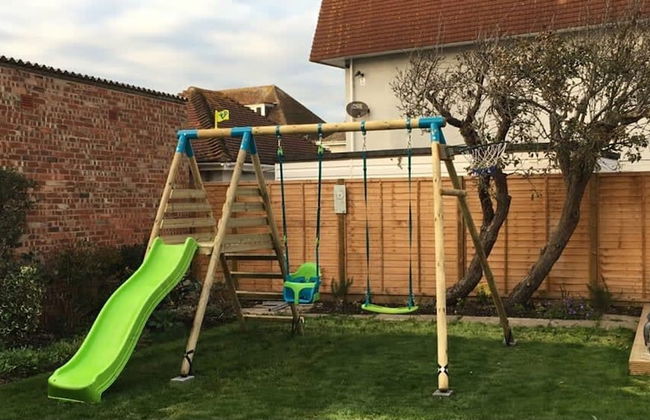 Absolute Beachfront With Decked Garden Oasis and Views - Foto 74