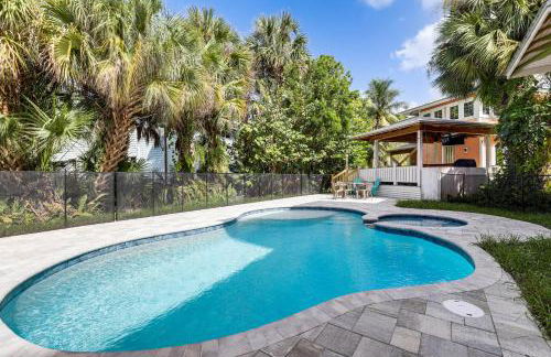 Palm City Home with Pool and Florida Room - Near Golf - Foto 2